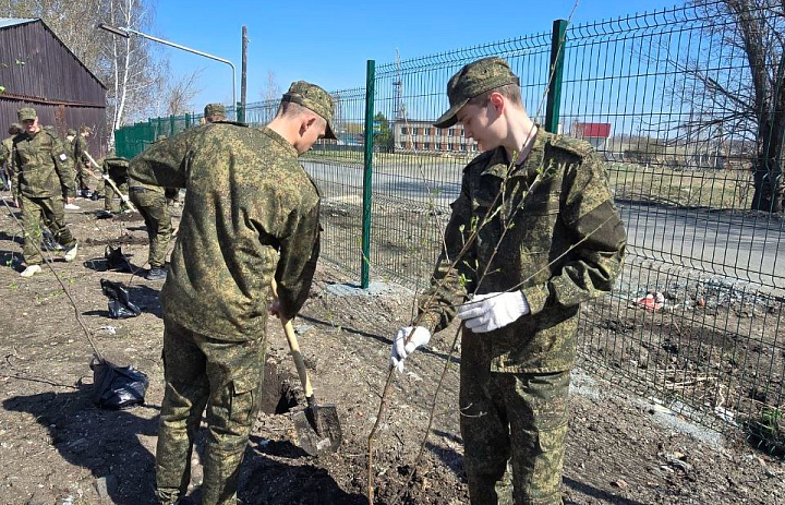 Акция "Сад памяти": высажены деревья в честь погибших воинов