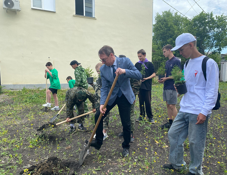 Открытие трудового лета для юных горожан в Копейске