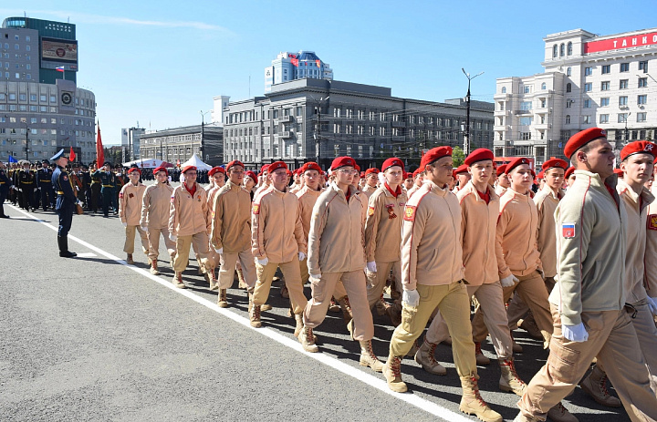 Парад Победы в Челябинске: 80 лет памяти и чести