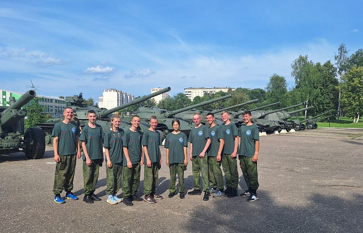 Команда средней общеобразовательной школы №19 города Челябинска продолжает покорять дистанции в рамках Всероссийской военно-спортивной игры «Победа».